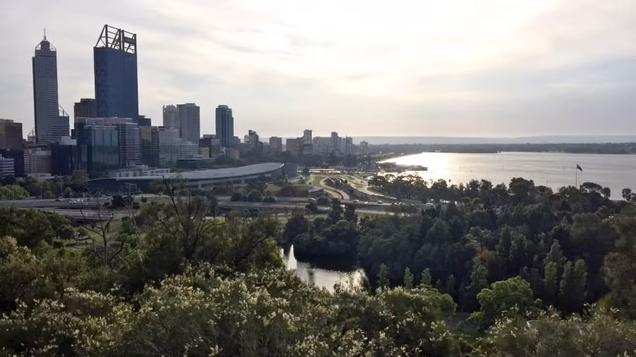 Perth - thủ phủ và là thành phố lớn nhất của bang Tây Úc cũng xuất sắc lọt vào top 5 điểm đến thú vị trong mùa thu năm nay.