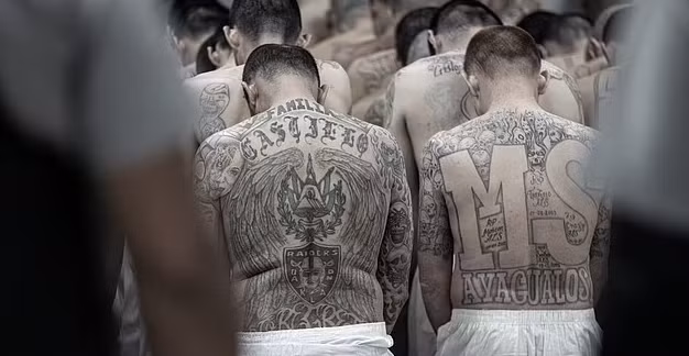 Kinh hai ben trong nha tu “dia nguc” o El Salvador-Hinh-9