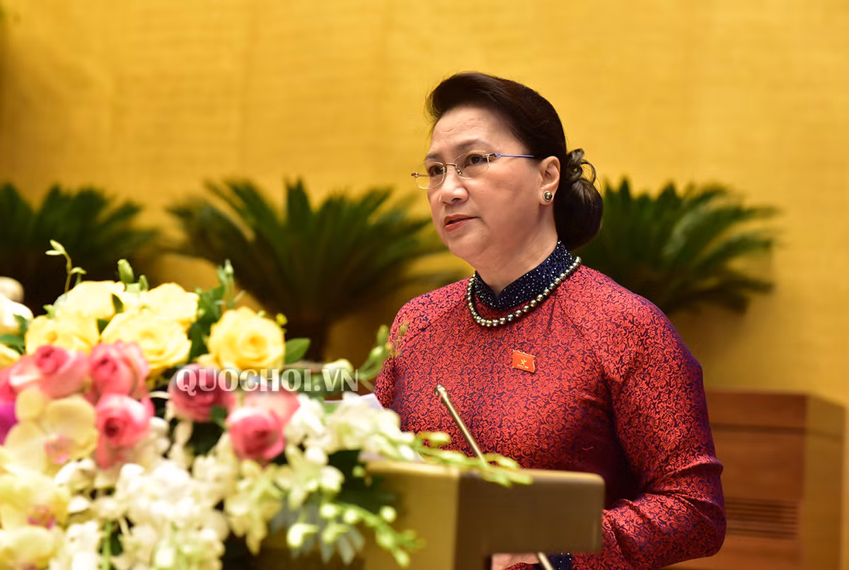 Chu tich Quoc hoi: Ky hop dac biet, dong luc de dat nuoc vuot qua kho khan