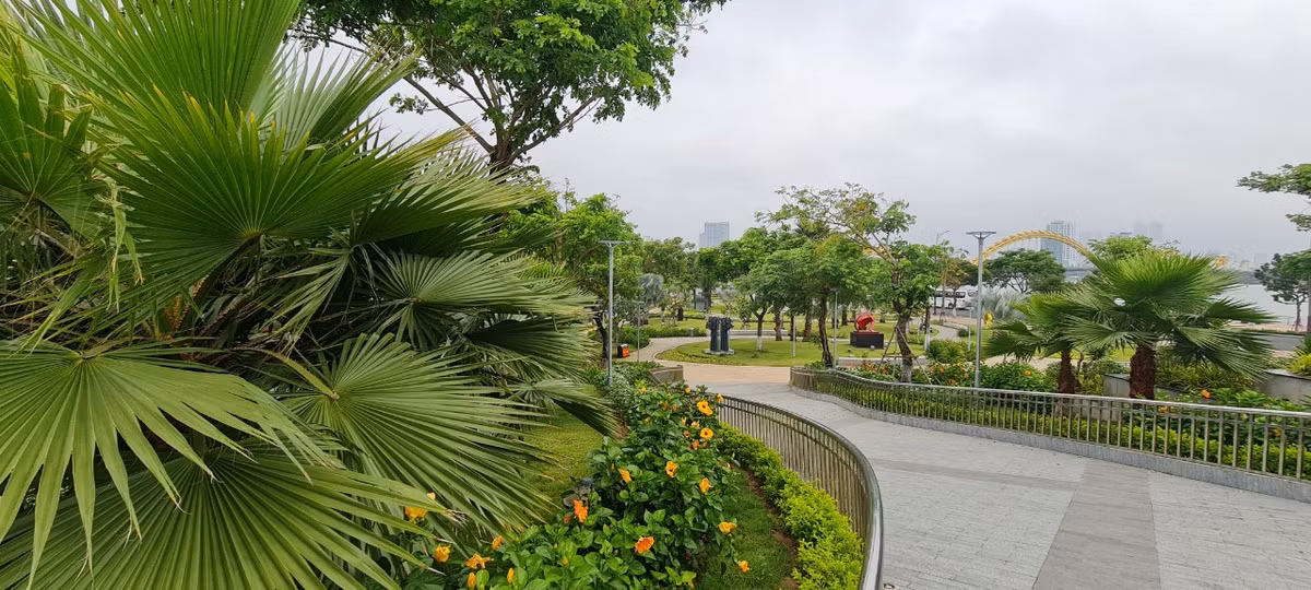 Công viên mang tới một làn gió hoàn toàn mới cho mảnh đất Đà Nẵng xinh đẹp.