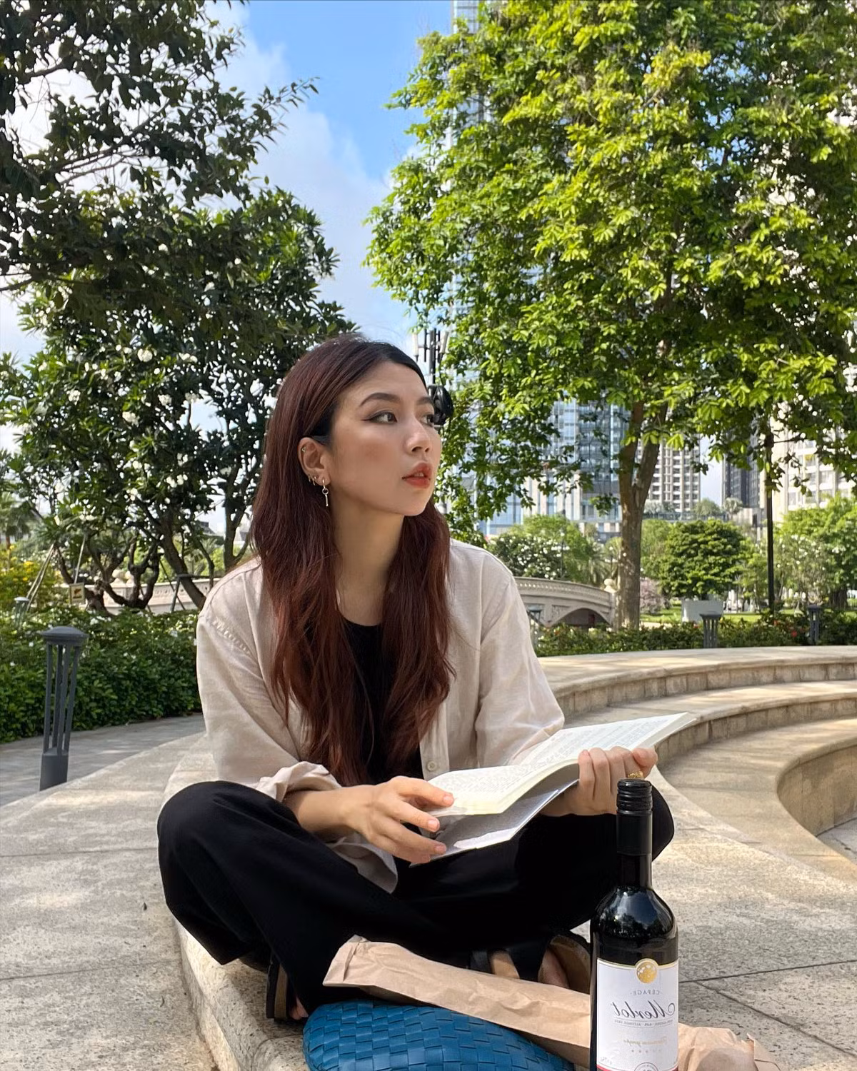 Shushu Lê duy trì được vóc dáng thon gọn, vẻ ngoài khỏe khoắn.