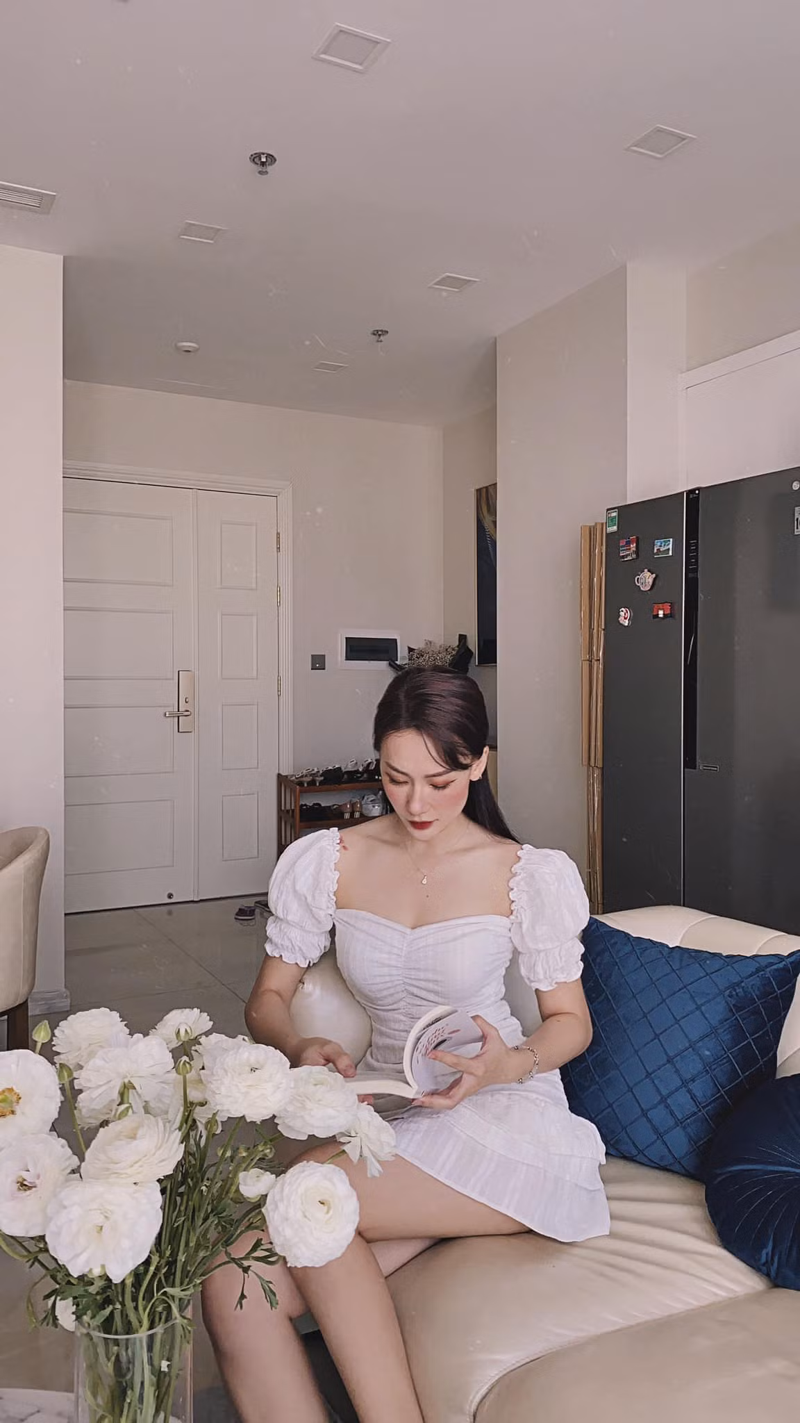 Kể từ khi cầu thủ Văn Thanh công khai hình ảnh tình tứ với bạn gái mới đến nay, cặp đôi chưa hề nhắc gì thêm về chuyện tình cảm này.