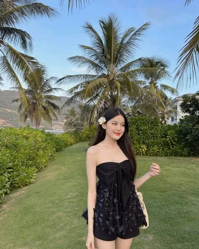 Ngoài ra khi có những câu hỏi về các thông tin chưa chính xác, dễ gây hiểu nhầm, Mỹ Hàn cũng đều đính chính một cách tinh tế.
