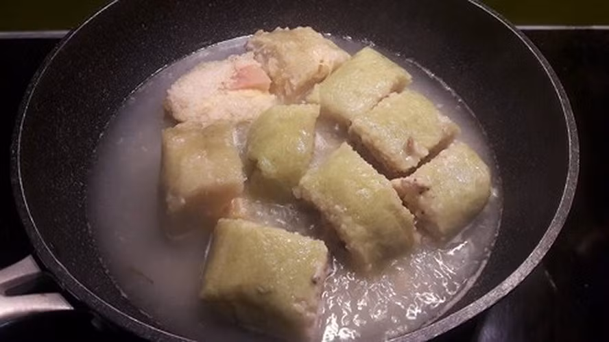Món bánh chưng rán nước lọc cũng từng gây đình đám trên MXH mỗi lần sau dịp Tết.