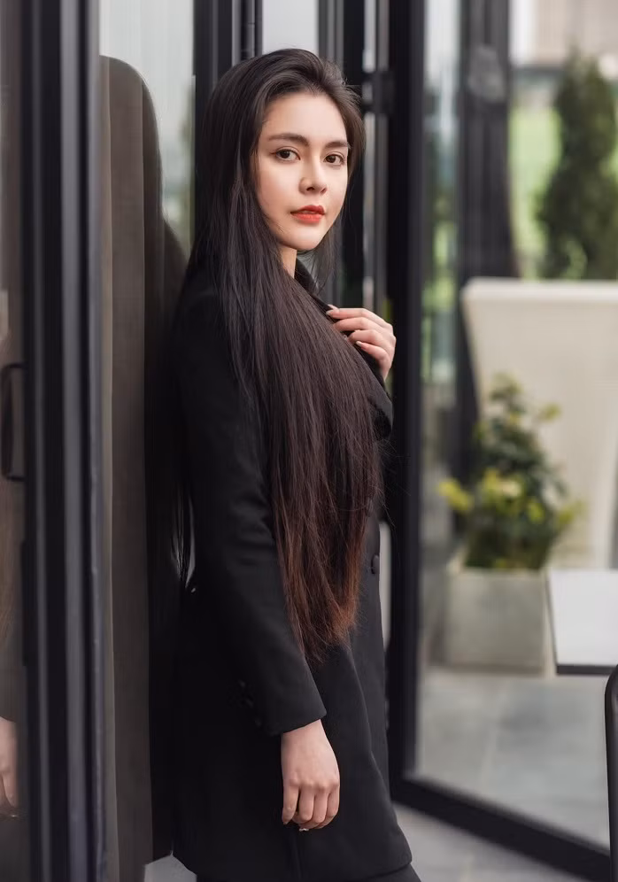 Sau chương trình này, giống như Trà My, Cao Diệp Anh cũng lấn sân sang mảng diễn xuất. Cô xuất hiện trong loạt phim truyền hình nổi tiếng như: Hoa hồng trên ngực trái, Quỳnh búp bê, Chạy trốn thanh xuân, Về nhà đi con… Bên cạnh đó, hot girl World Cup từng gây ấn tượng khi đăng ký dự thi Hoa hậu Hoàn vũ Việt Nam 2019 và đạt giải thí sinh có gương mặt mộc đẹp nhất. Tuy nhiên, sau đó cô nàng đã rút khỏi cuộc thi để tập trung vào việc học.