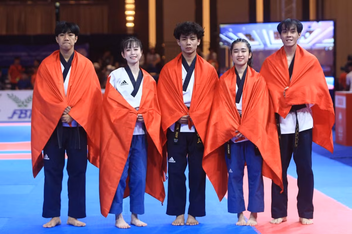 Sau khi giành được tấm HCV SEA Games thứ 6 của mình, Châu Tuyết Vân chia sẻ: "Trong 8 lần dự SEA Games, lần đầu tôi giành HCĐ, lần 2 là HCB và 6 lần tiếp theo đều giành HCV. Tôi rất hồi hộp, lo sợ và không nghĩ rằng mình có thể làm được điều này. Trước khi bước vào kỳ đại hội, tôi mang tâm lý thoải mái, giành huy chương gì cũng được...