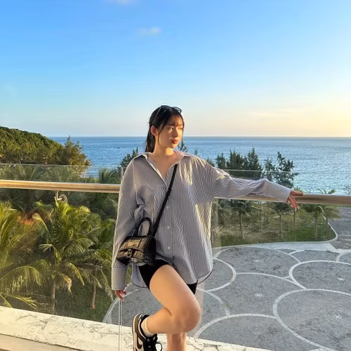 Tính đến thời điểm hiện tại, trên tài khoản tiktok của Kim Chung Phan thu hút hơn 1.1 triệu lượt follow và hơn 12 triệu lượt thích.