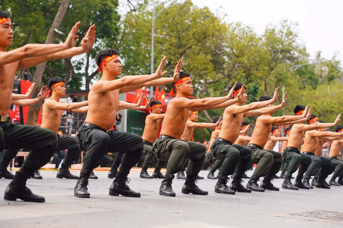 Lực lượng CAND cũng sẽ có một số tiết mục đặc biệt, trong đó có các tiết mục trống hội mở màn chương trình.
