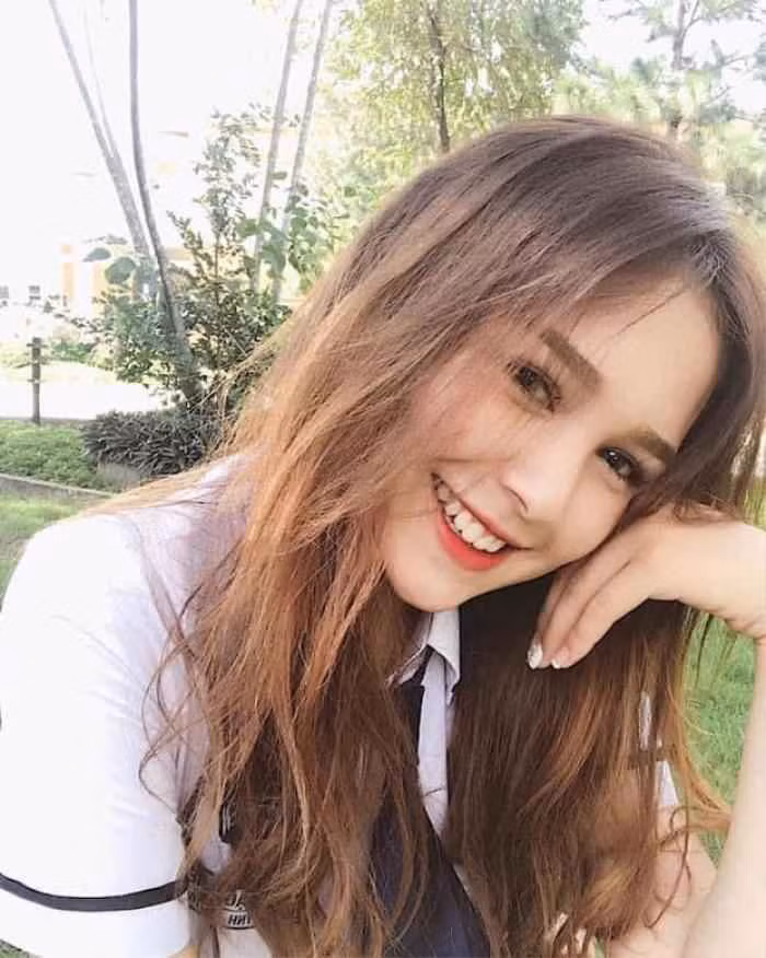 Ở lứa tuổi này, Xoài Non còn chưa chú trọng nhiều đến chuyện make-up.