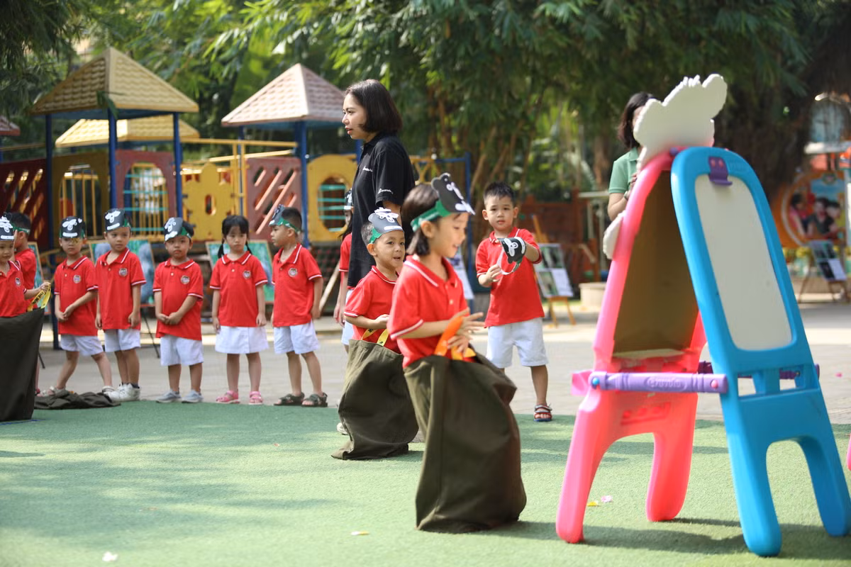 Thông qua chương trình, nhà trường và Tổ chức Động vật châu Á mong muốn giới thiệu về hai loài gấu quý hiếm của Việt Nam, về một nơi cứu hộ và chăm sóc những bạn gấu - Trung tâm Cứu hộ Gấu Việt Nam tới các em nhỏ, để bồi đắp tình yêu và hiểu biết ban đầu về những động vật hoang dã quý hiếm như gấu cho trẻ em.
