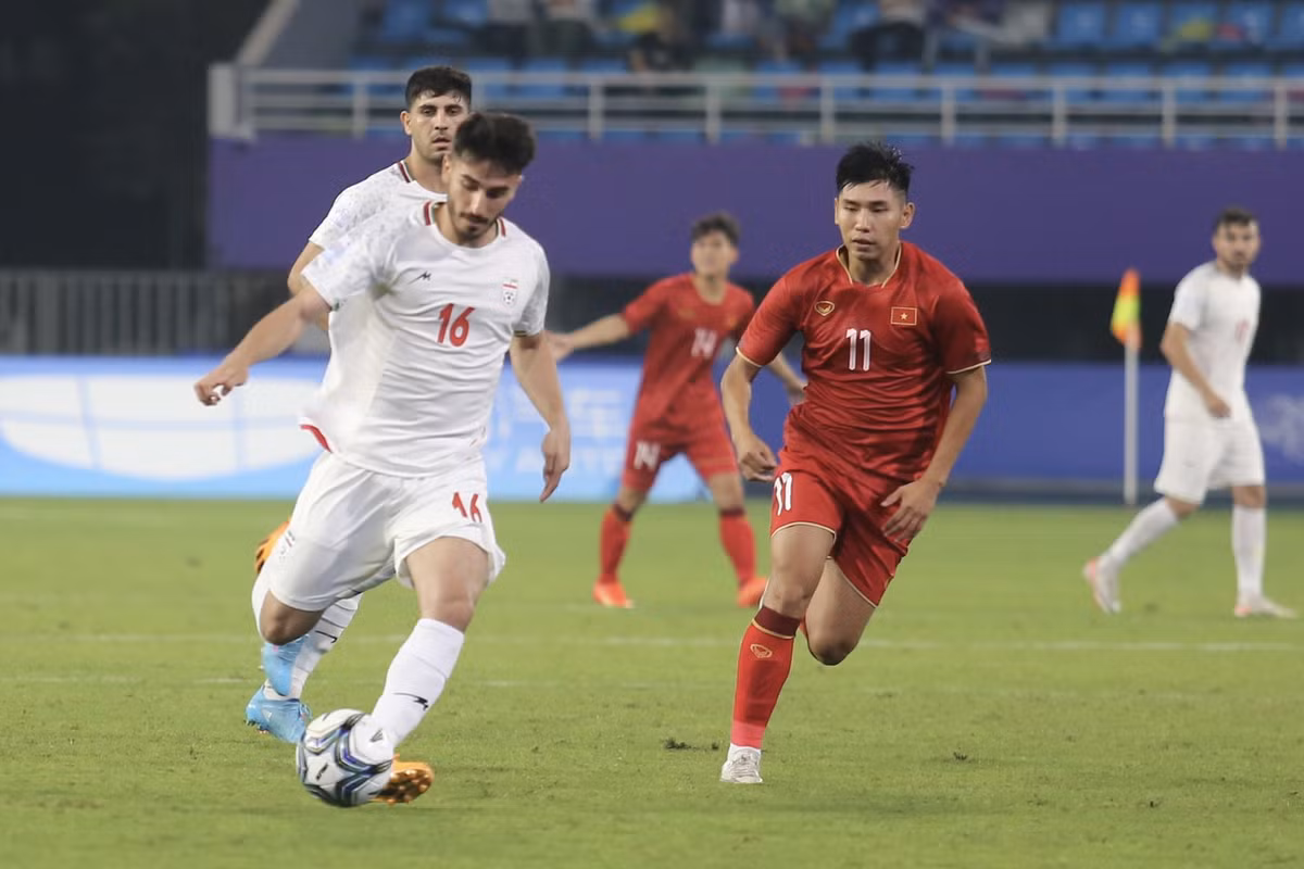 Thua Iran, Olympic Viet Nam van con hy vong di tiep tai ASIAD 19-Hinh-4
