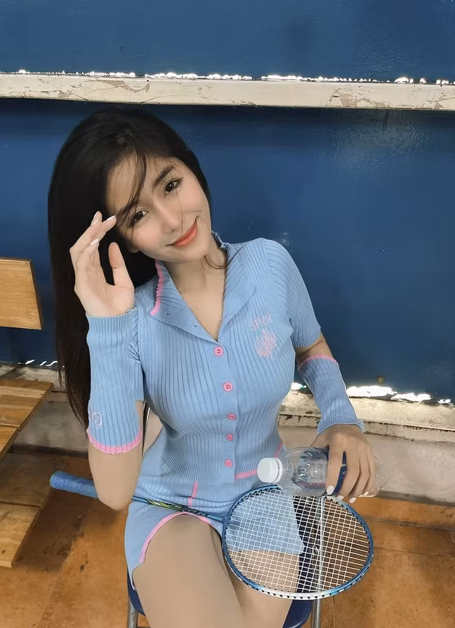 Cũng giống như nhiều gái xinh khác, thỉnh thoảng hot girl Võ Ngọc Trân cũng gặp ý kiến trái chiều của netizen nhưng đáng chú ý nhất là cách phản ứng của cô nàng.