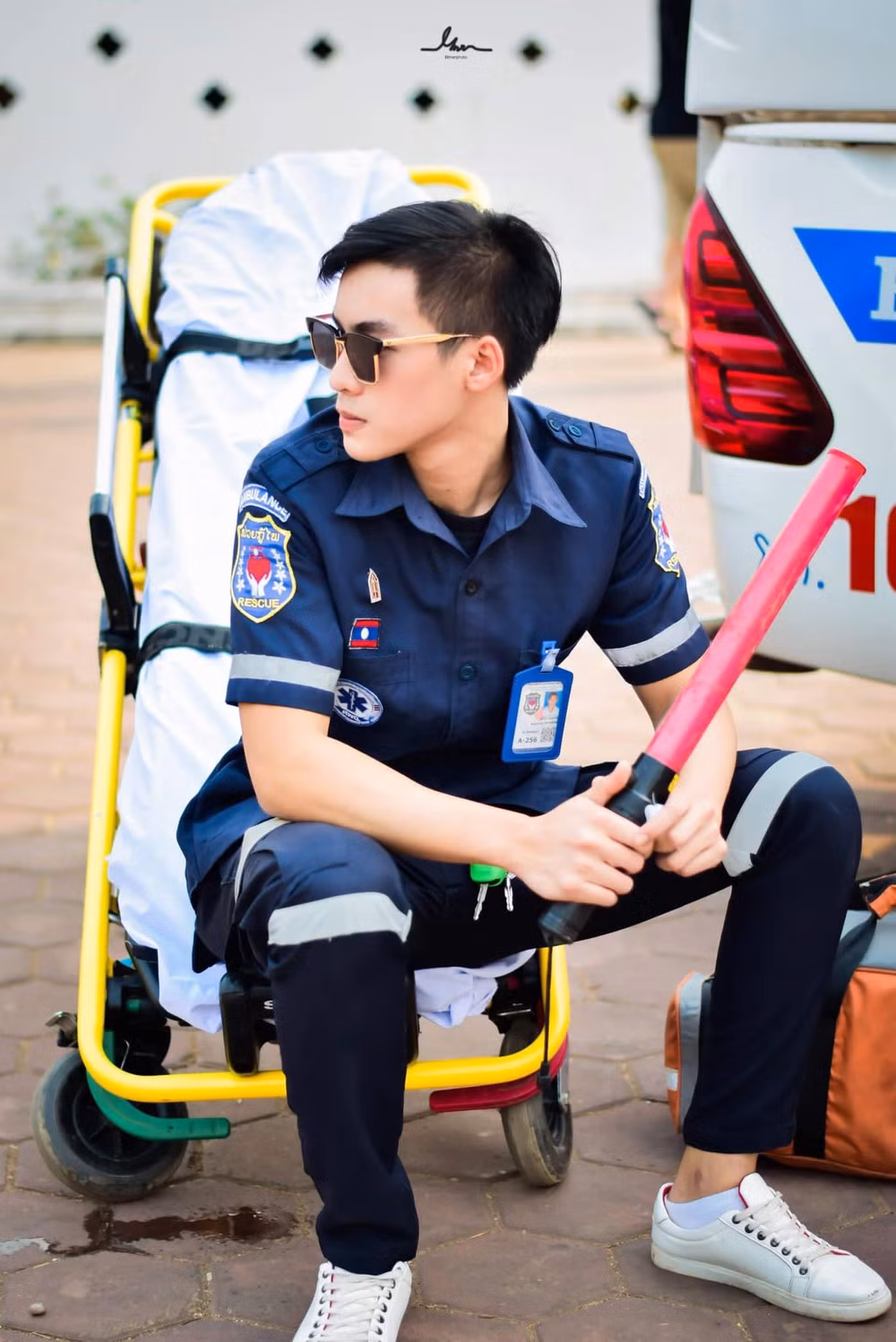 Sau khi tìm được "info", nhiều người khá bất ngờ khi biết được anh chàng này có tên là Phettakoun, mang quốc tịch Lào, hiện đang sinh sống và học tập tại Việt Nam.
