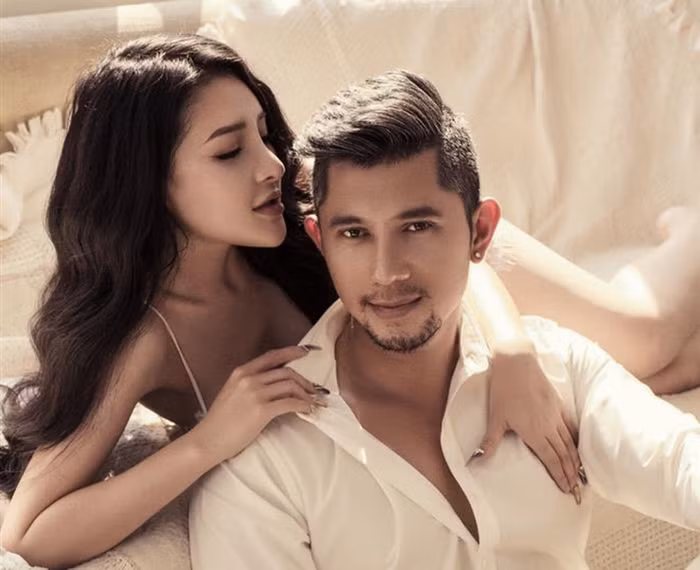 Nhờ sở hữu thân hình săn chắc và quyến rũ, Ngân 98 và Lương Bằng Quang luôn tự tin diện đồ bơi mỗi khi đi du lịch
