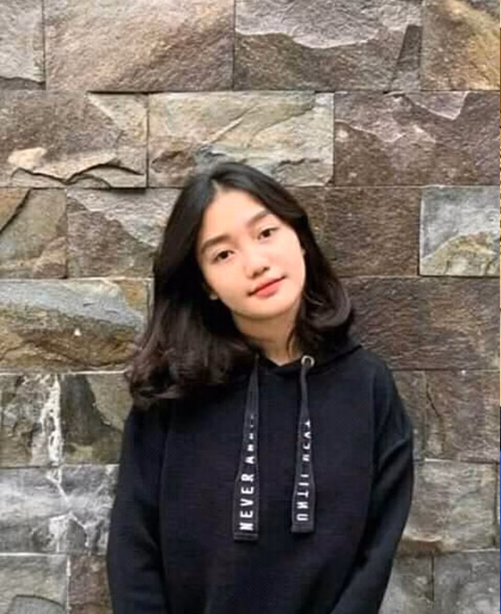 Không đành lòng để lãng phí một nhan sắc, dân tình nhanh chóng lập tổ đội truy tìm thông tin về Chikakiku, thậm chí còn lập hẳn page thể hiện sự yêu quý cô nàng.
