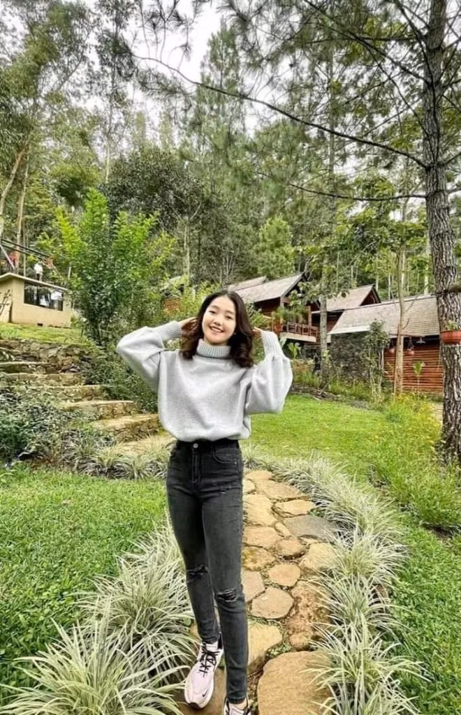 Điển hình, video về các điệu nhảy thường được các TikToker tích cực cover. Trong đó, có một điệu nhảy khá phổ biến mà mọi người thường gọi vui là "điệu nhảy lắc V3" được nhiều người cover và nhận nhiều tưởng tác.