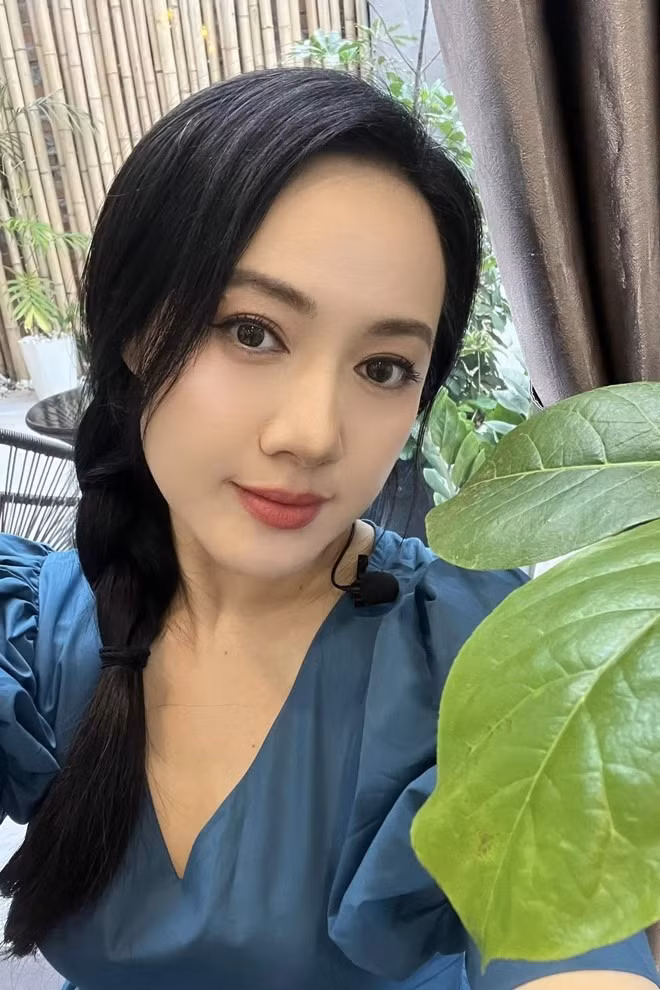 Nhắc đến BTV Hoài Anh nhiều khán giả sẽ ấn tượng với cô trong vai trò dẫn dắt chương trình Thời sự 19h và gần đây là dẫn dắt một số chương trình văn nghệ.
