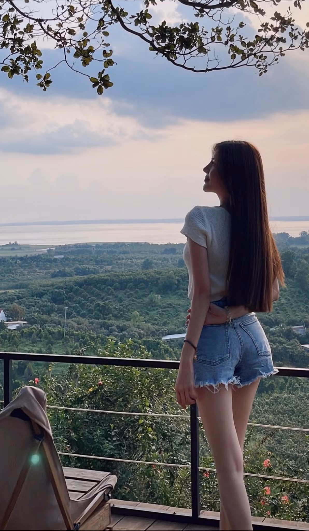 Lilly Luta được biết đến qua hai vai trò mẫu ảnh và diễn viên. Cô là một mẫu ảnh đắt show nhận được nhiều lời mời hợp tác của các thương hiệu cao cấp.