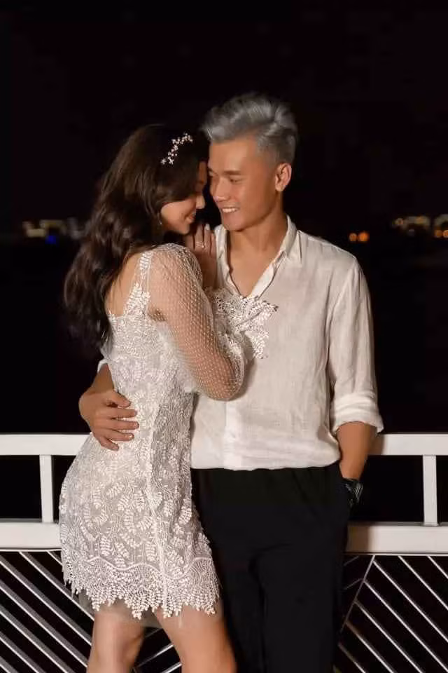 Ro tin don Bui Tien Dung an dinh ngay cuoi ban gai Tay