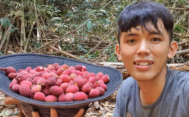 Khoản còn lại, Sang Vlog cho biết để làm chi phí đầu tư video mới cũng như trang trải cuộc sống gia đình.