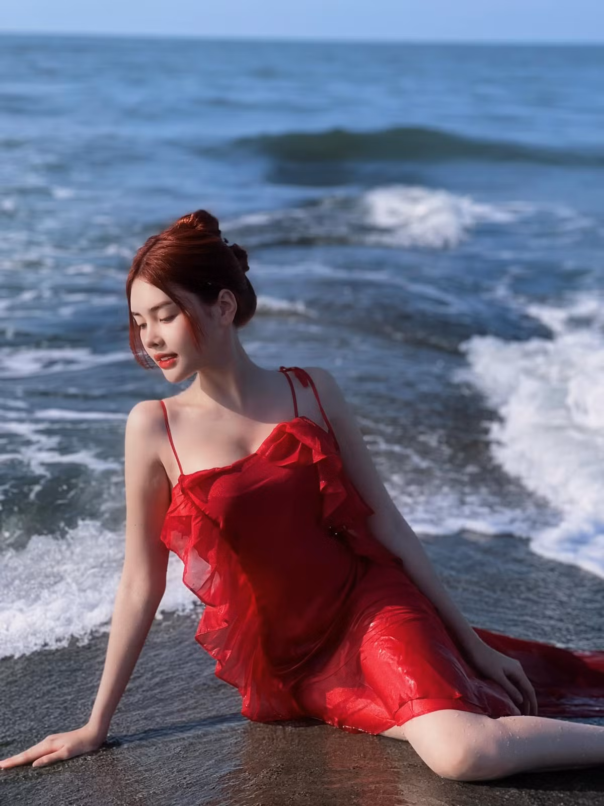 Đan Tiên công khai giới tính của mình một cách ngẫu nhiên. Năm 15 tuổi, cô thường xuyên tham gia các sự kiện của cộng đồng LGBT. Trong một lần biểu diễn thời trang, hình ảnh của cô xuất hiện trong một bài báo.