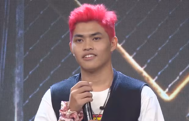 Lần đầu tiên người ta biết đến cái tên Tez (Nguyễn Đình Dương) là ở Rap Việt. Sau đó, loạt drama của chàng rapper với cô người yêu tên D.N cũng bắt đầu lên sóng từ tháng 9. Đây là khoảng thời gian mà chàng trai gốc Hà Nội ghi hình xong vòng 3.