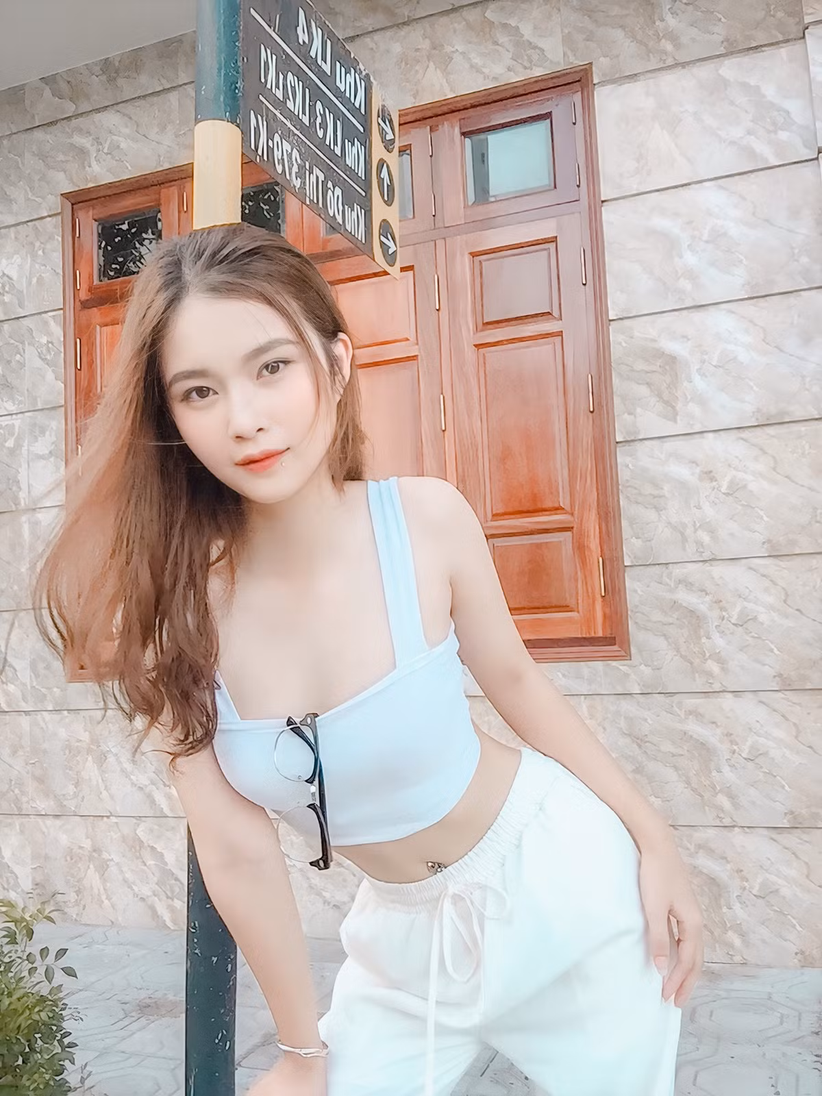 Thanh Thuý ưa chuộng phong cách trẻ trung, tươi mới đúng với lứa tuổi của mình.