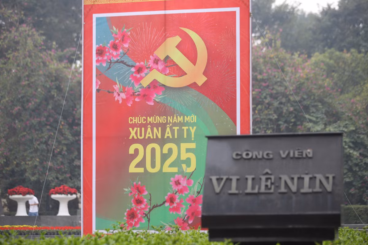 Khu vực công viên Lê Nin trên đường Điện Biện Phủ.