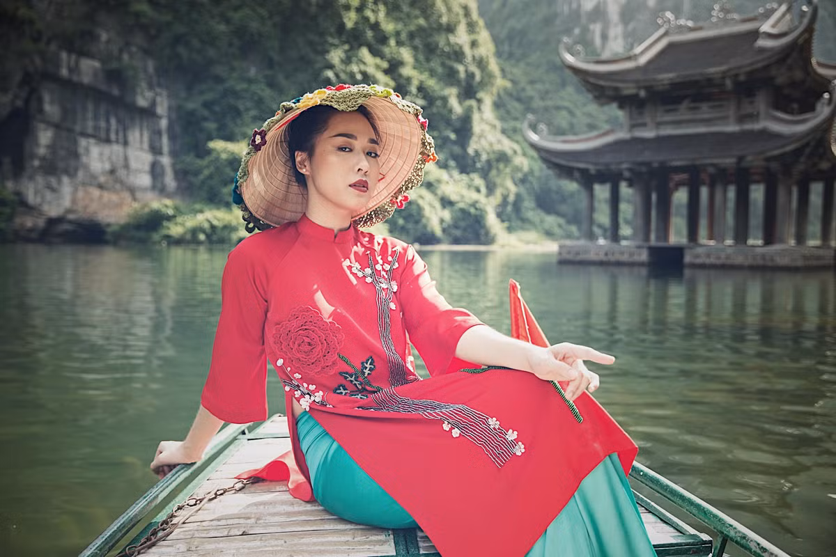Tuy nhiên sau đó, Hà My đã nghĩ lại và tìm cách nâng cao năng lực để thay đổi quan điểm của mọi người về mình, thay vì suy nghĩ tiêu cực.