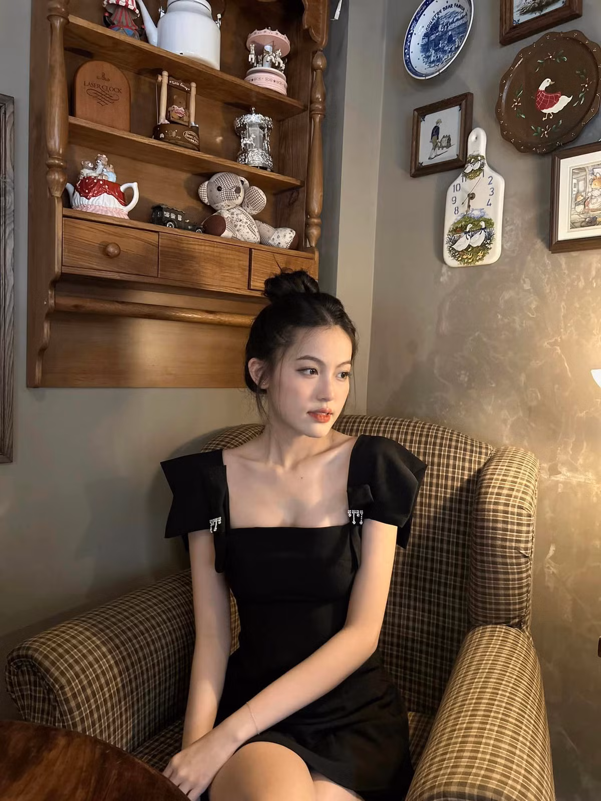 Tăng Mỹ Hàn sở hữu cuộc sống sang chảnh, thường xuyên có những chuyến đi du lịch nước ngoài và nghỉ dưỡng tại các khu nghỉ dưỡng đắt đỏ. Là người khá kín tiếng trong chuyện đời tư nên gia thế của cô vẫn là một ẩn số, khiến cộng đồng mạng tò mò