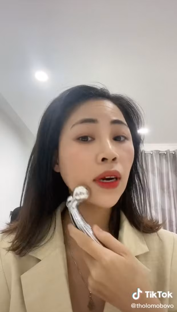 Trên một số fanpage trên MXH, nhiều thành viên để lại bình luận về thông tin Thơ Nguyễn "comeback" như: "Đúng là cơ hội tưởng chia tay vĩnh viễn ai ngờ vẫn nhăm nhe thời cơ quay lại. Các bậc phụ huynh cẩn thận với những nội dung của chị "Thờ ơ" này nhé" hay "Vừa thông báo trở lại phát nhìn dung nhan Thơ Nguyễn có phần lạ lẫm. Chẳng hay là trong thời kì sóng gió tranh thủ đi phẫu thuật thẩm mỹ".