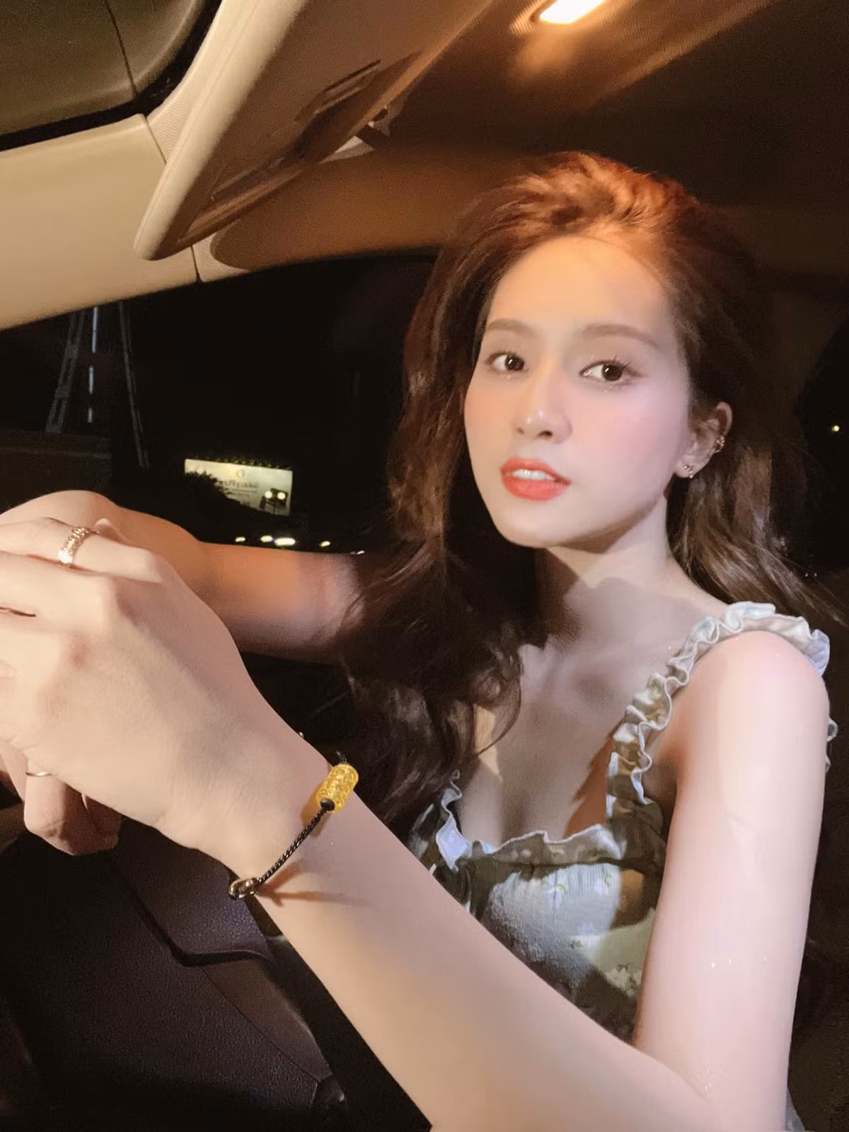 Đúng là gái một con không làm người ta thất vọng, Thiên An thăng hạng cả sự nghiệp lẫn nhan sắc dù bị Jack ruồng bỏ.
