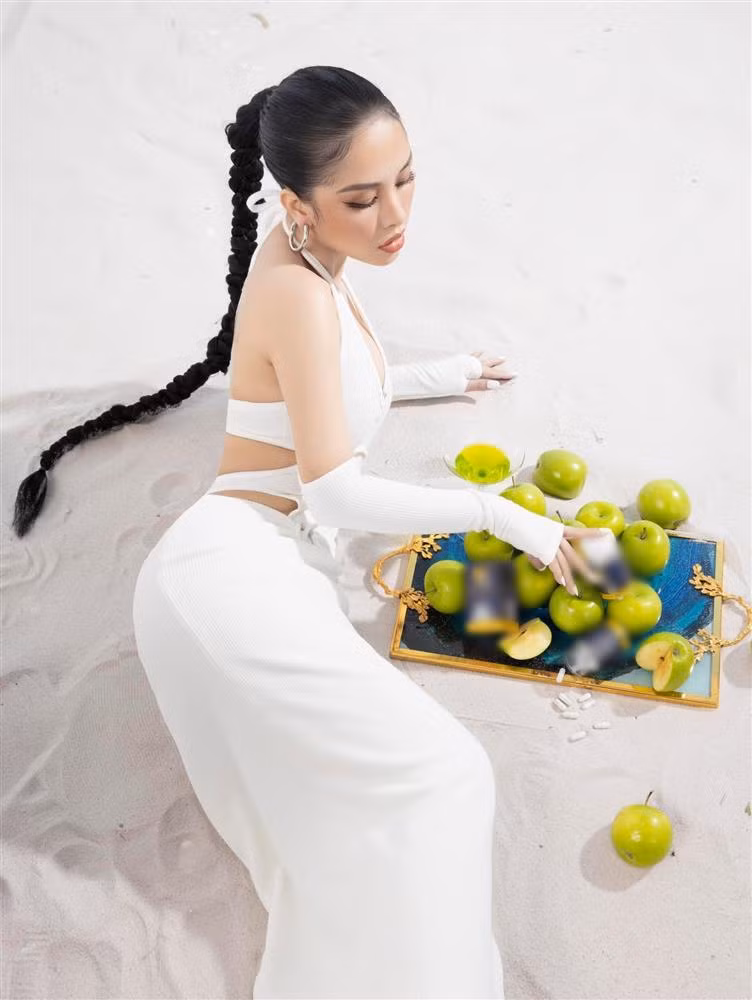 Bên cạnh cuộc hôn nhân viên mãn, Trang Pilla ngày càng ghi điểm bởi nhan sắc ngày một lên hương cùng vóc dáng đẹp chuẩn chỉnh.