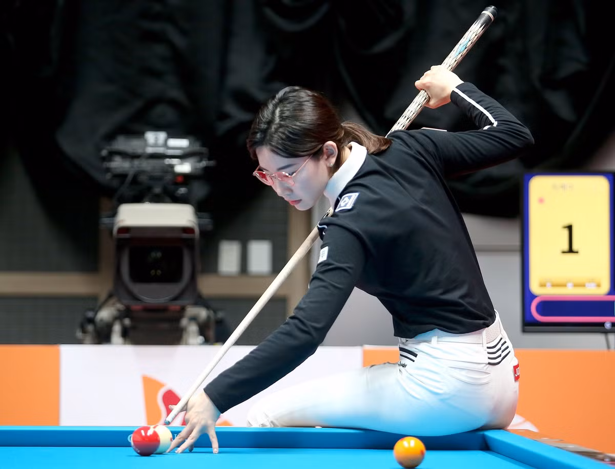 Tài năng của thiên thần billiards đến từ rất sớm khi 2 lần giành á quân giải vô địch nữ thế giới của UMB vào năm 2016 và 2017.