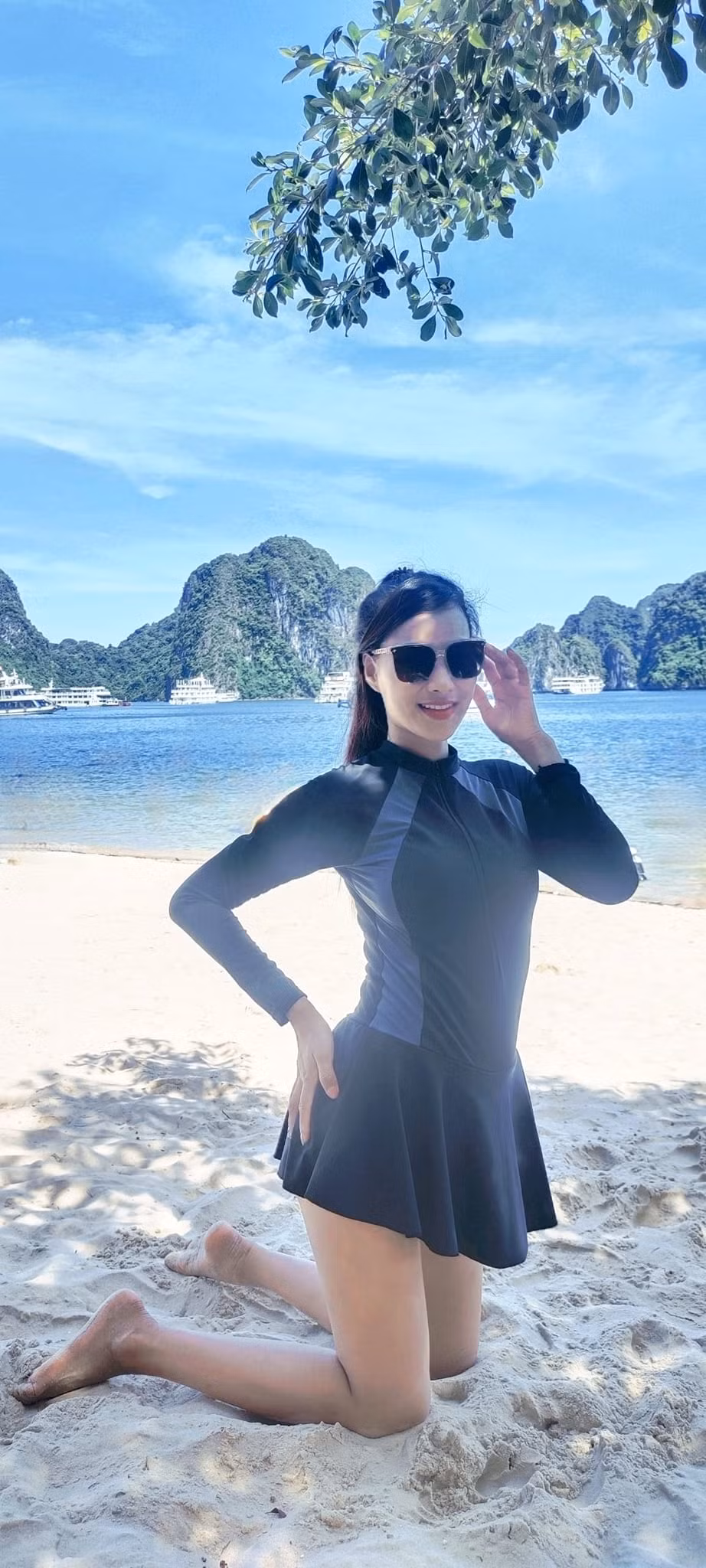Đọc những lời khen ngợi dành cho mình, cô Diệp rất vui nhưng cũng xấu hổ vì những lời tung hô.