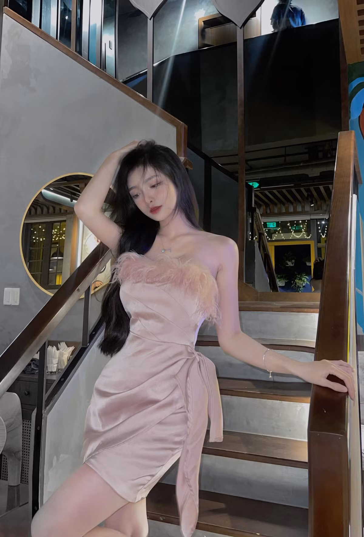 Mơ ước của Khánh Linh là có thể mở được tiệm Makeup, đứng lớp dạy và mở nhiều chi nhánh áo cưới ở các tỉnh thành.