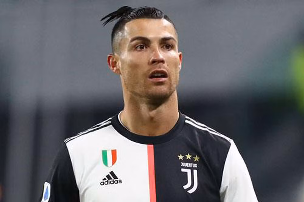 Sau Ronaldo, Messi se tro thanh van dong vien 1 ty USD-Hinh-2