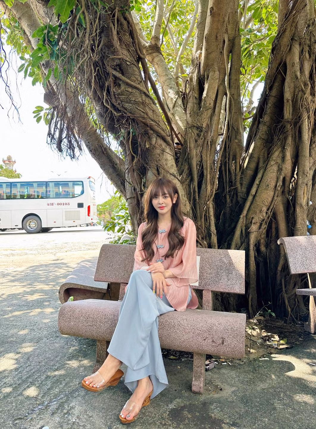Cũng bởi vậy, mỗi khoảnh khắc "hở bạo" của Trang Nemo đều khiến dân tình "say".