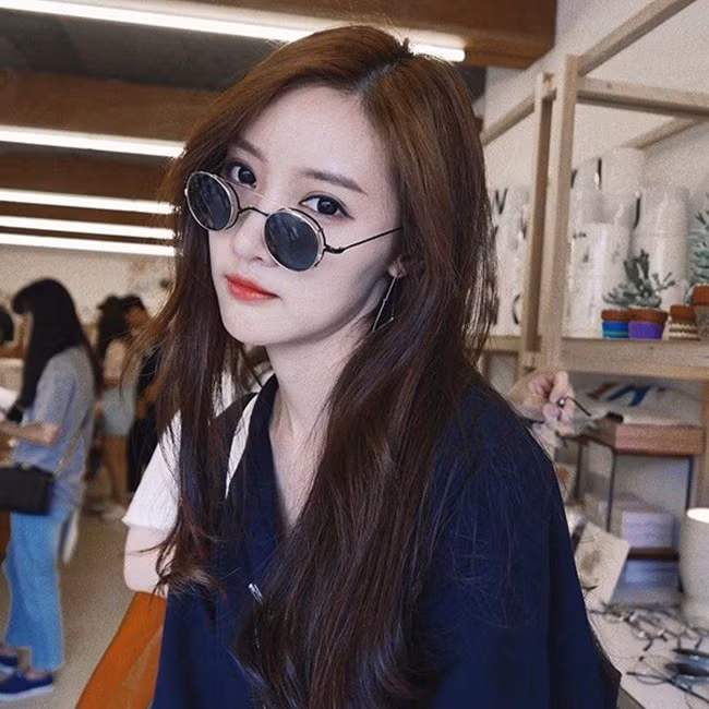 Sở hữu vẻ đẹp ngọt ngào với làn da trắng hồng rạng rỡ cùng thân hình thon gọn, Panda Fonnapha được nhiều người ví von là có nhan sắc không thua kém gì các cô gái xứ Hàn.