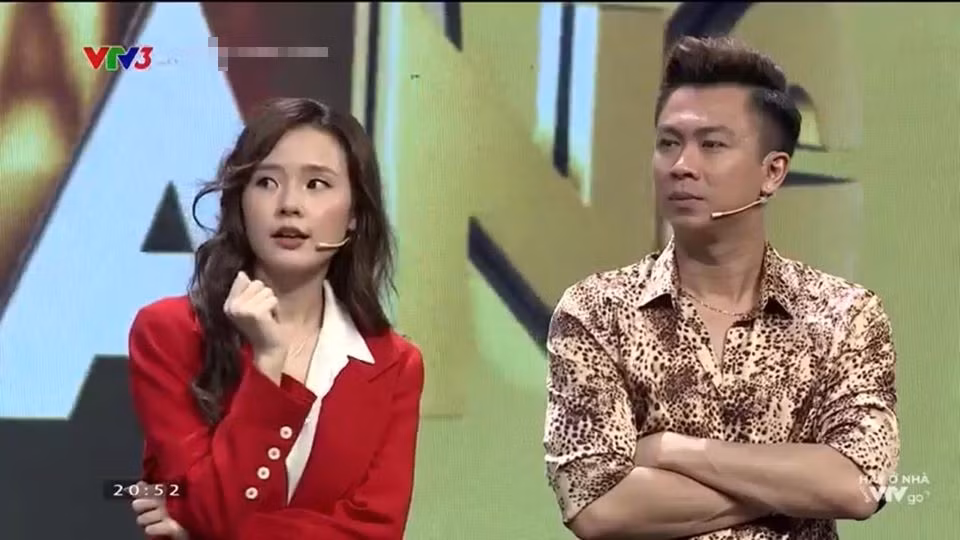 Thời gian rảnh, Midu đi tập thể thao và một lần nữa khiến người xung quanh phải ngạc nhiên vì mặt mộc xinh đẹp, duyên dáng hơn cả khi trang điểm.