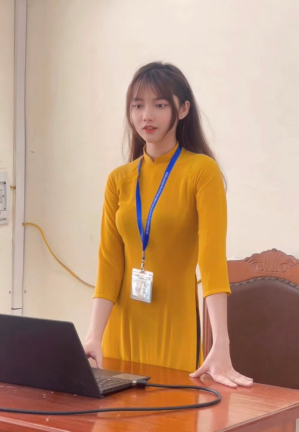 Co giao thuc tap noi nhu con nho khoanh khac chup len