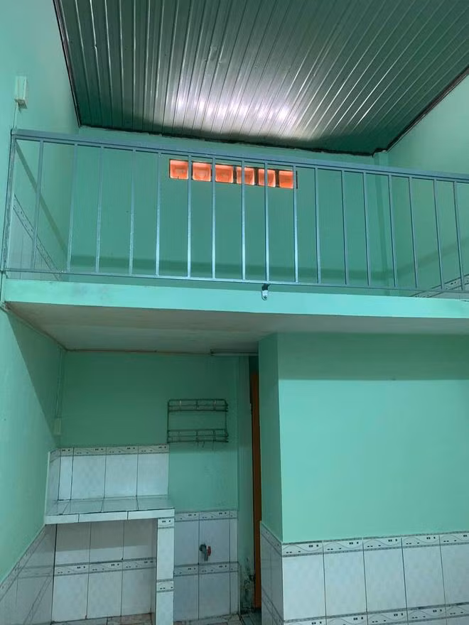 Thế nhưng vài ngày trở lại đây, chủ nhà liên tục gọi điện nhưng thanh niên không bắt máy.