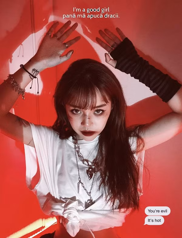 Hình ảnh mới của hot streamer Linh Ngọc Đàm làm fans đứng ngồi không yên, cô nàng đã dùng son môi để tạo nên hiệu ứng cho phần cổ và xương quai xanh thêm ấn tượng, đồng điệu với tông makeup làm nhiều người còn lầm tưởng cô bị ai đánh hay dị ứng da.
