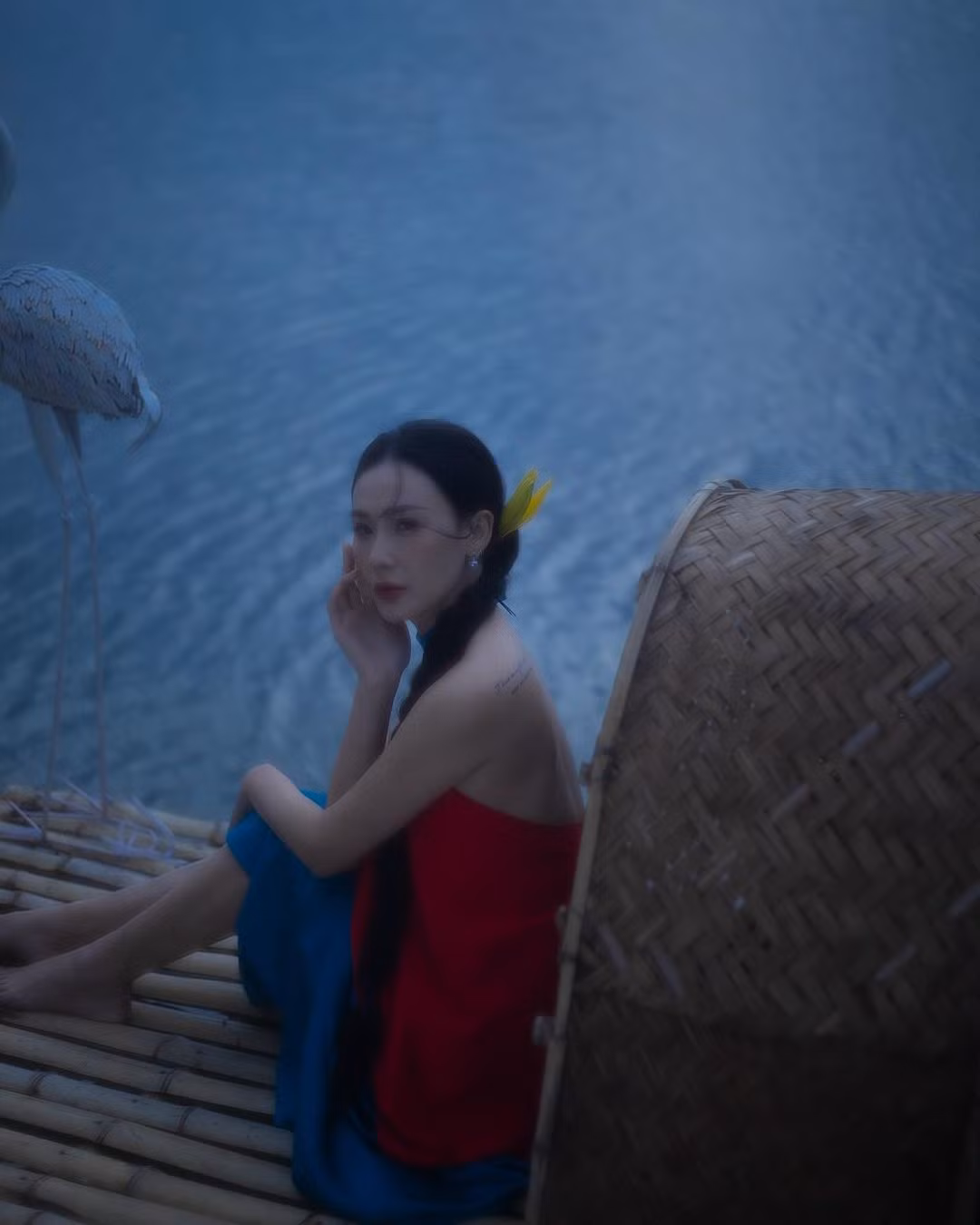 Những ngày qua cuộc đua gái xinh khoe ảnh Tết ngày càng nóng bỏng, mỗi cô nàng đều mang dáng vẻ riêng nhưng tựu chung lại họ đều khoe sắc miễn chê của mình. Mới nhất, cô nàng có nickname Sâu Xinh ( tên thật là Lê Ngọc Ánh) - bạn gái cầu thủ Vũ Văn Thanh là nhân vật mới nhất.