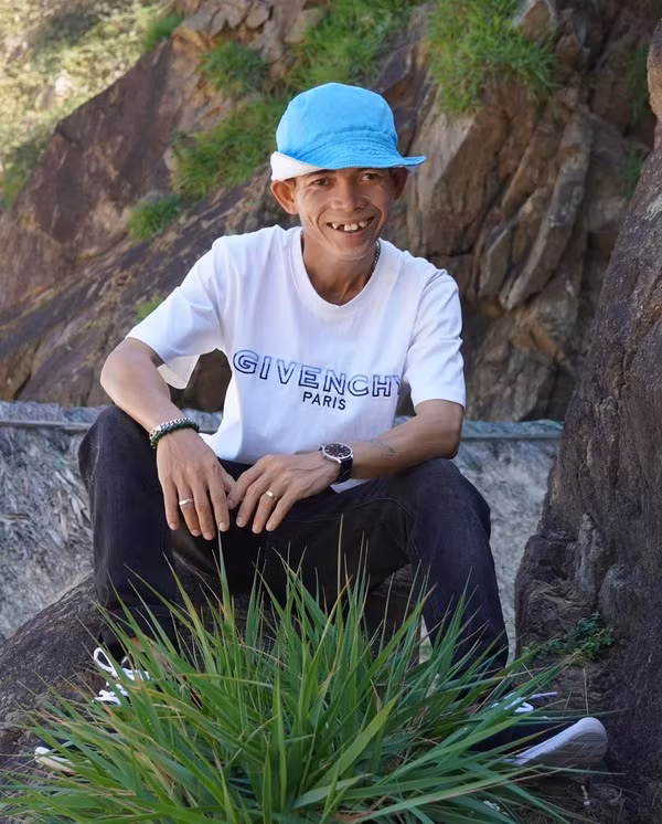 Youtuber "chăn bò" So Y Tiết lộ nhan sắc của vợ Youtuber