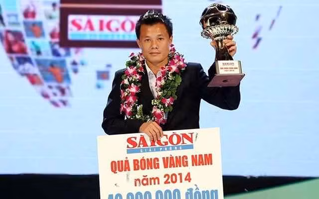 Cuoc song cua cau thu gianh nhieu Qua bong Vang nhat Viet Nam-Hinh-2