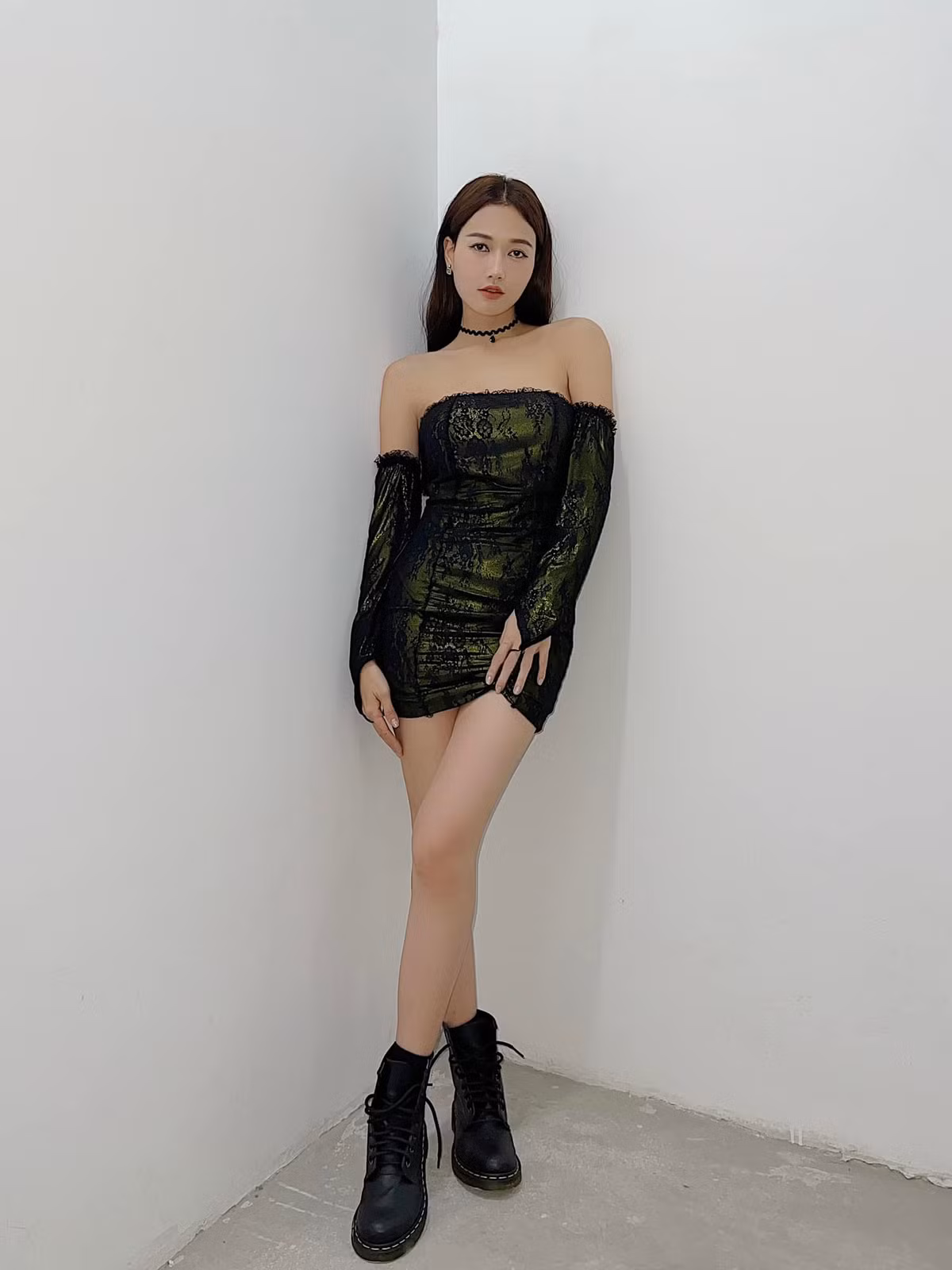 Để có sắc vóc trẻ trung vượt thời gian, Nhung Gumiho chọn phương pháp ăn uống khoa học kết hợp với tập luyện.