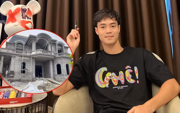 Ngoài ra, Văn Toàn cũng có xe ô tô riêng để tiện cho việc đi lại ngay từ rất sớm.