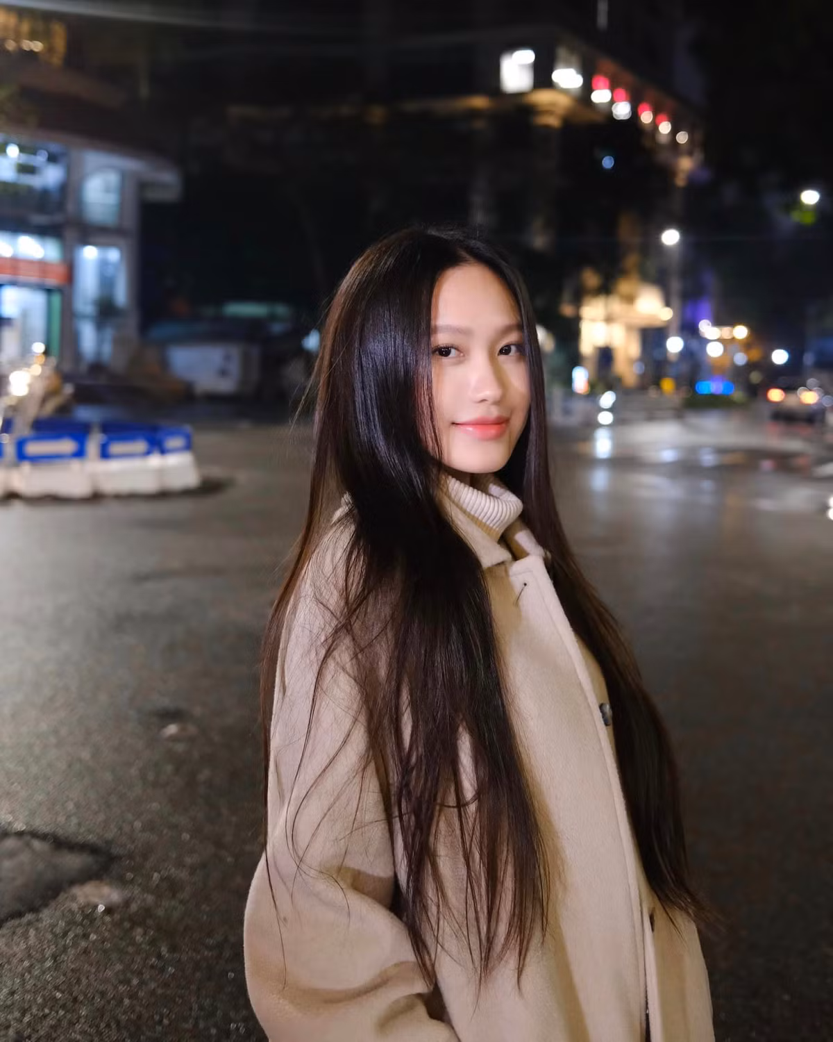 Bên cạnh công việc người mẫu, Hải My còn kinh doanh. Sau hơn ba năm tìm hiểu, người đẹp nhận lời cầu hôn của hậu vệ CLB CAHN hôm 17/9/2023 và tổ chức hôn lễ vào tháng 11 cùng năm.