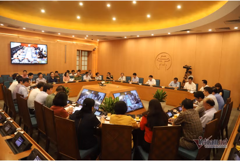 Co 21.000 nguoi tu Da Nang ve Ha Noi, 87 nguoi phat trieu chung ho, sot-Hinh-2